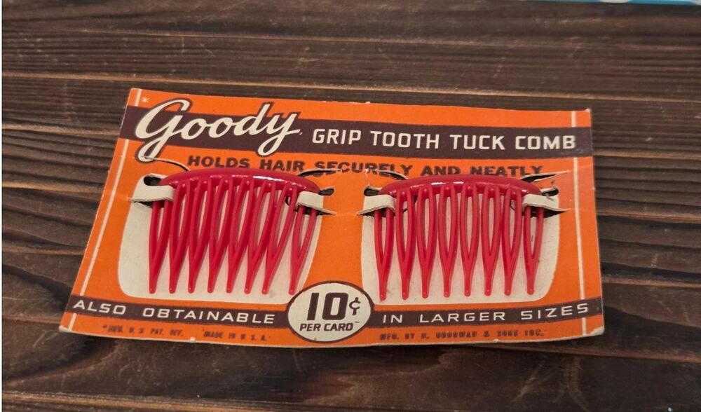 Vintage Goody Grip Tooth Tuck Hair Combs Original 10¢ Card Made in USA Red